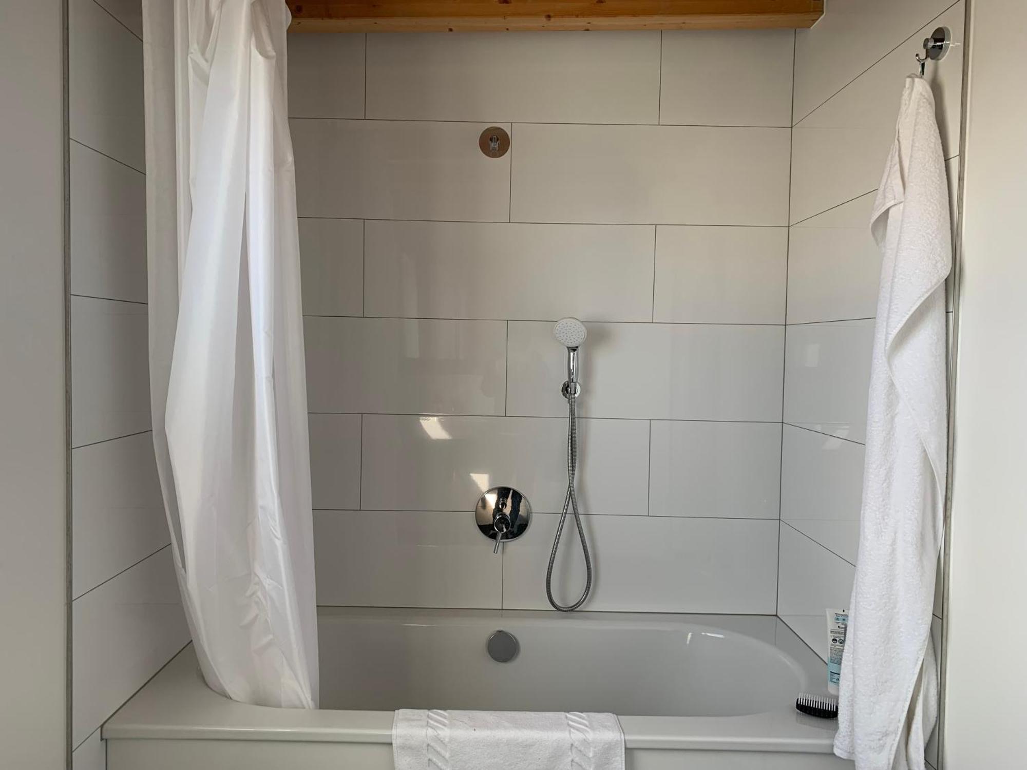 A Cozy Room In A Modern House 波茨坦 外观 照片
